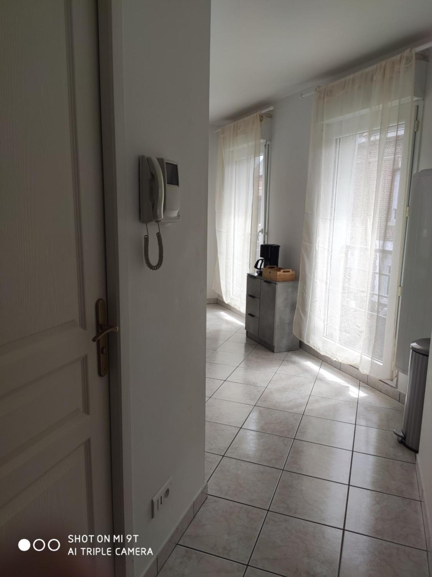 Appartement Sublime T2 Lumineux Avec Balcon - Rue Gratuite